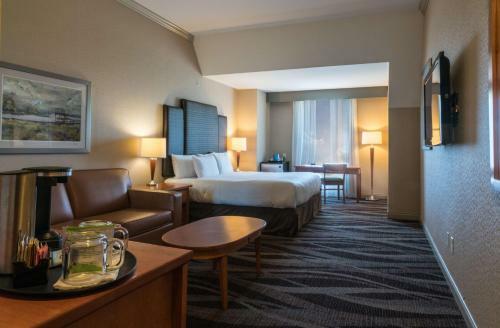 Hotel Prestige Harbourfront Resort; Bw Premier Collection