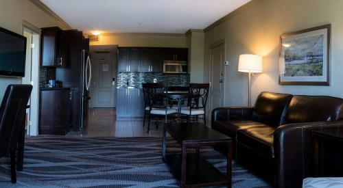 Hotel Prestige Harbourfront Resort; Bw Premier Collection