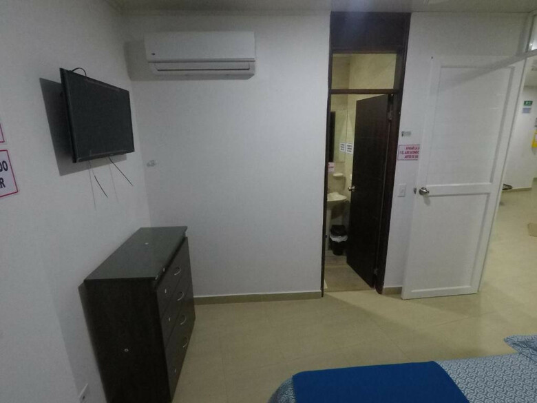 Hotel Hostal Olas