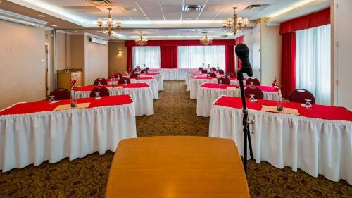 Hotel Best Western Plus Regency Inn And Conference Centre
