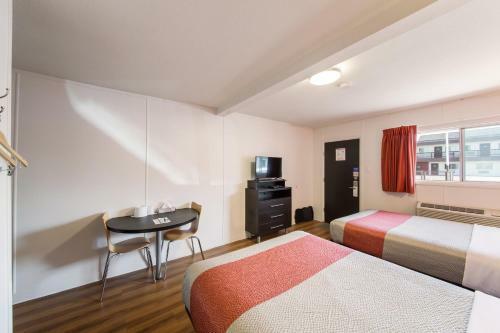 Hotel Motel 6 Cranbrook