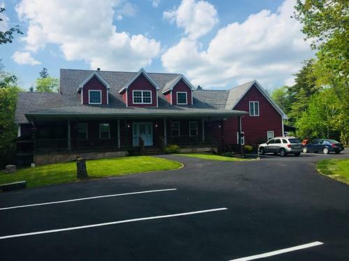 Snowflake Manor Bed & Breakfast