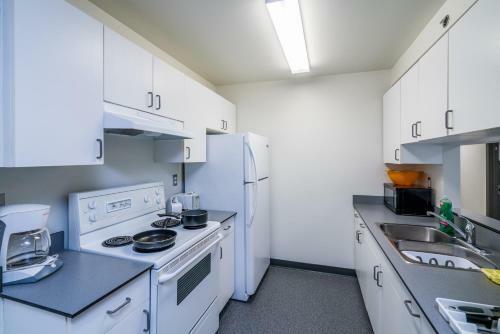 Hotel Residences At University Of Northern Bc