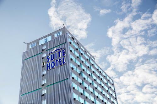 Campus Tower Suite Hotel
