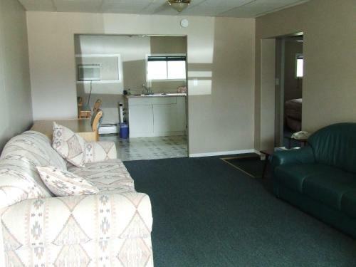 Ponderosa Motor Inn