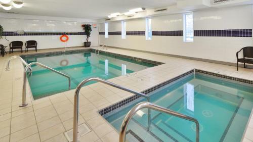 Hotel Prestige Inn Golden