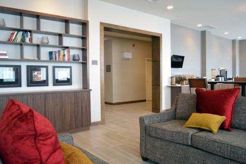 Hotel Staybridge Suites - Red Deer North