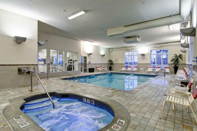 Hotel Hampton Inn & Suites Red Deer