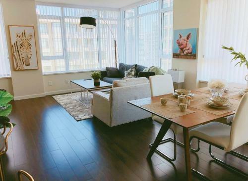 Richmond Gollner Apartment