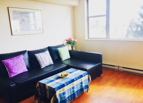 Richmond Saba Road Apartment