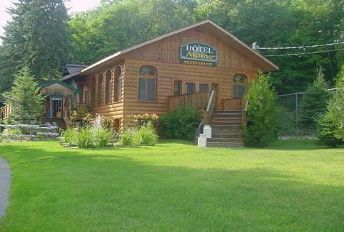 Posada Auberge Alpine Inn