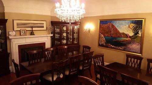Bed & Breakfast Monroe House Executive Guest Suites