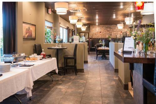 Hotel Hilltop Inn - Salmon Arm