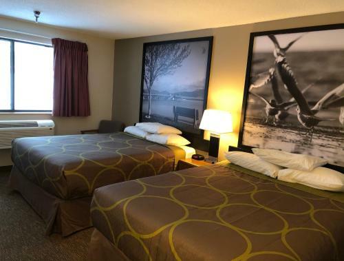 Hotel Super 8 By Wyndham Salmon Arm