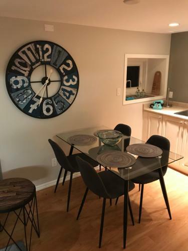 Lower Level Maplewood Suite