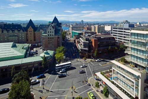 Doubletree By Hilton Hotel & Suites Victoria