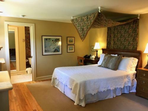 Bed & Breakfast Prior Castle Inn