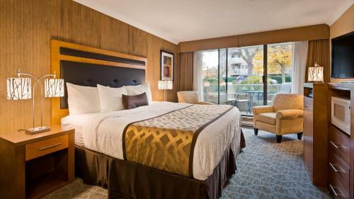 Best Western Plus Inner Harbour Hotel