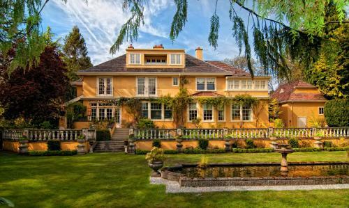 Villa Marco Polo Bed And Breakfast Inn