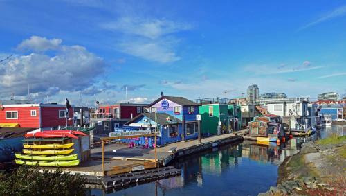 A Float Home B&B In Fisherman?s Wharf