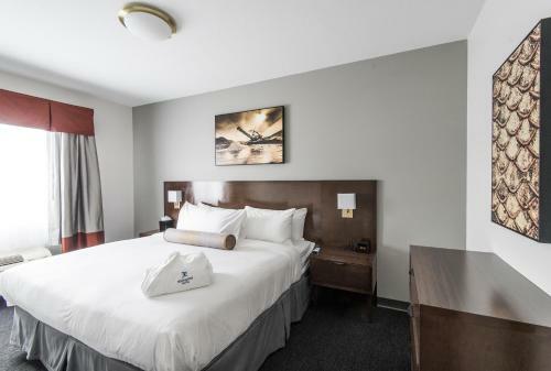 Edgewater Hotel