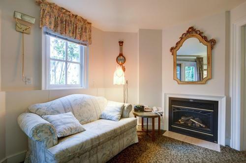 Bed & Breakfast Amethyst Inn