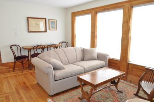 Holman's Heritage Suites