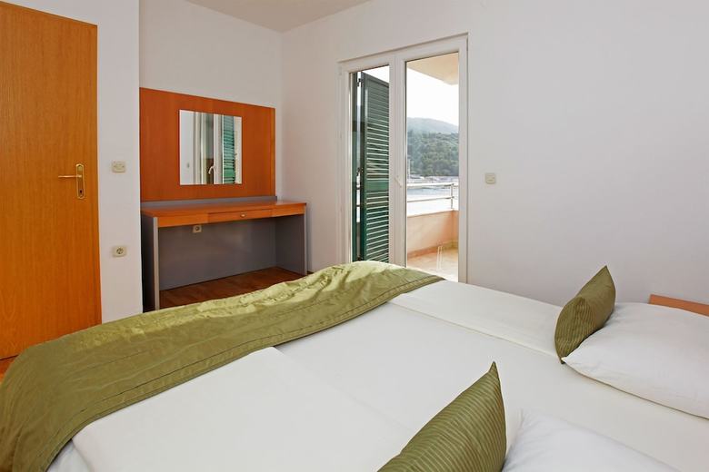 Hostal Apartments Vala