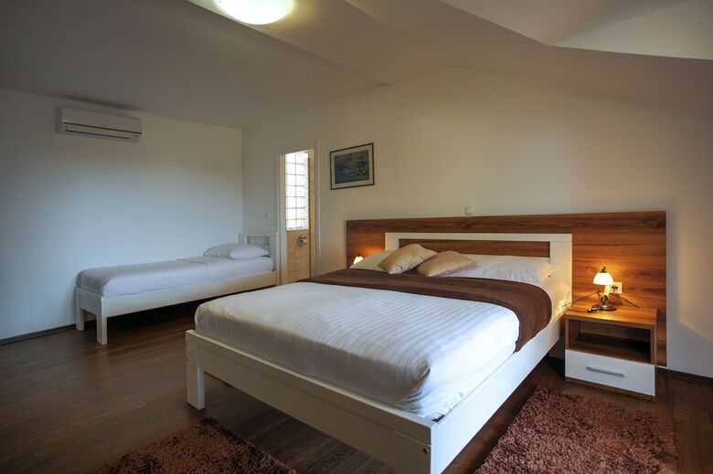 Hotel Murter
