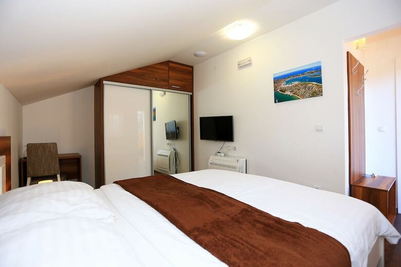 Hotel Murter
