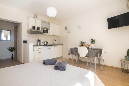 Apartments Maja