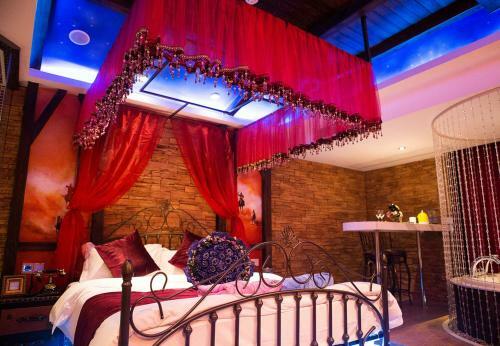 Rose Lover Boutique Theme Hotel