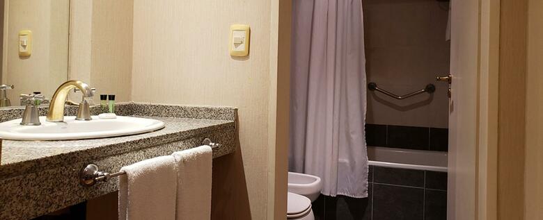 Howard Johnson Hotel & Spa San Pedro