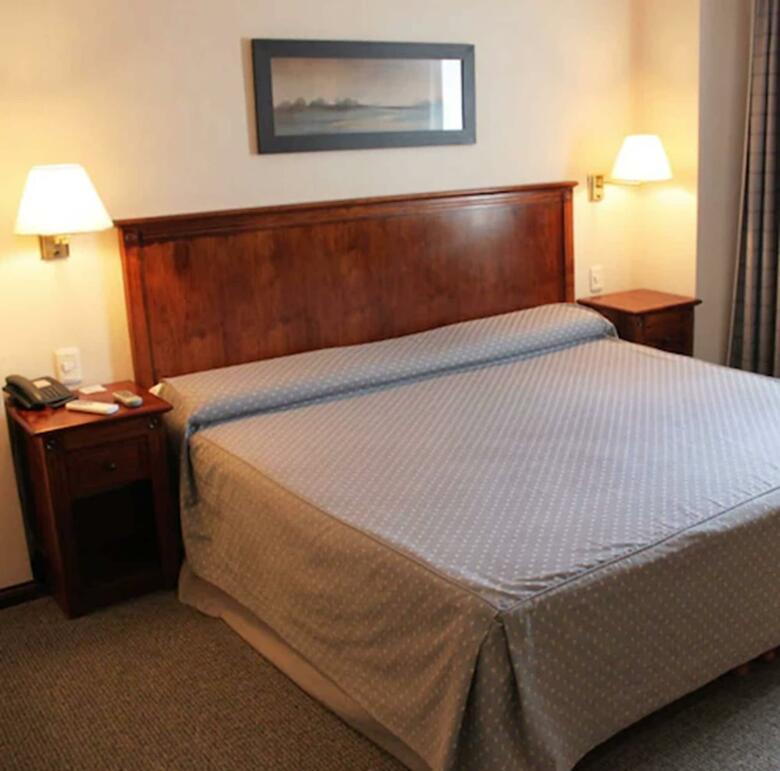 Howard Johnson Hotel & Spa San Pedro