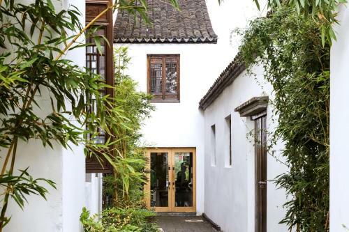 Formoon Boutique Hotel