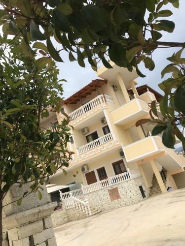 Apartments Luis