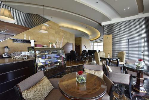 Awaliv International Hotel