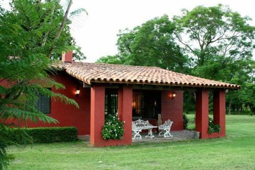 Hotel Estancia El Cencerro