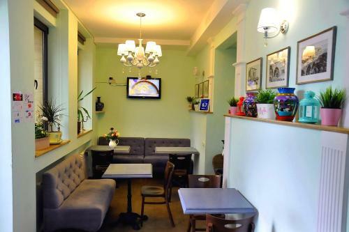 Mga Hostel & Tours