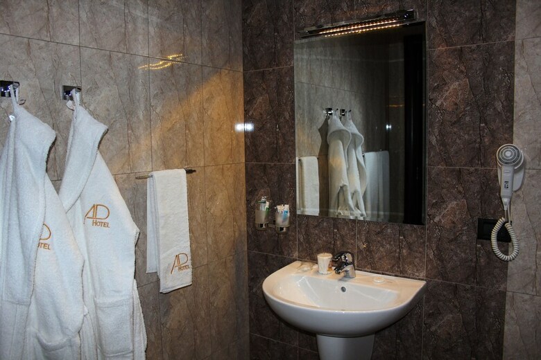Avan Plaza Hotel