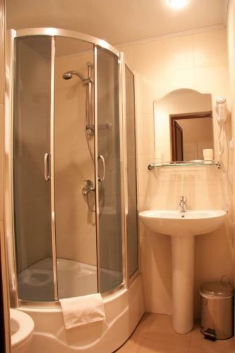 Shirak Hotel
