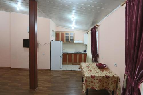 Ed's Apartament 2