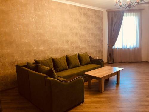 Kamurj Apartment