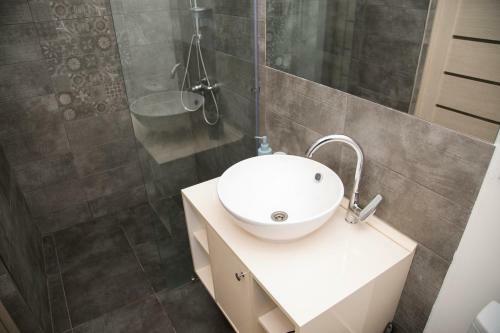 Apartments On Mashtots By Picnic