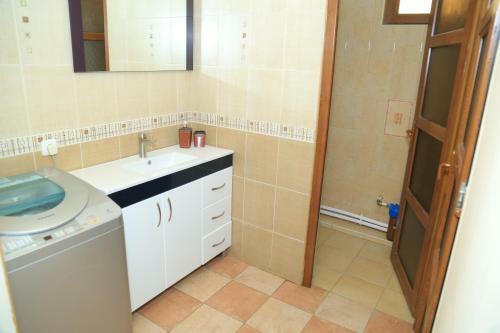 Holiday Home On Charens Street