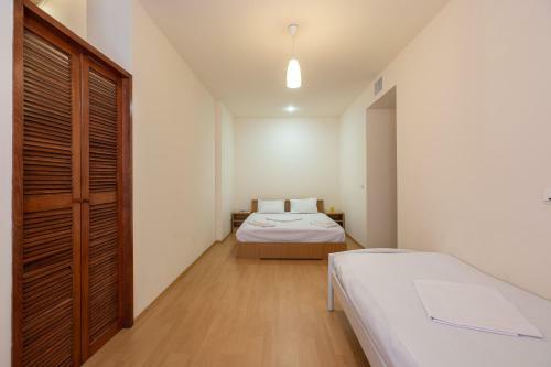 Armt Apartments On Aram Street
