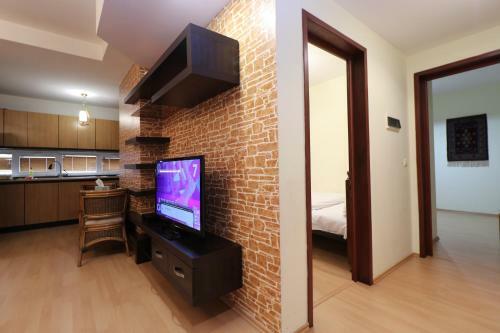 Armt Apartments On Aram Street