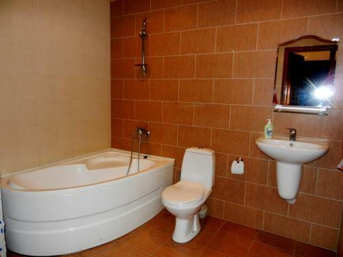 4-bedroom Apartments On Republic Square