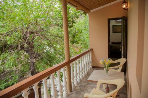 Hin Yerevantsi Hotel