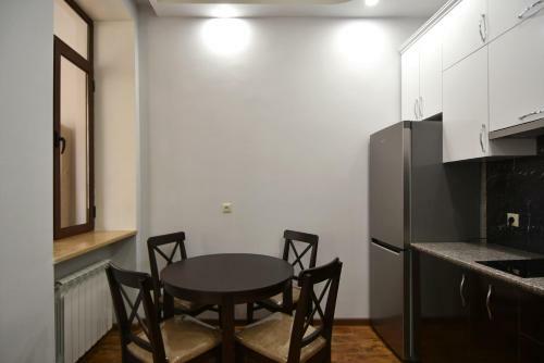 Freedom Apartments On Arami Street